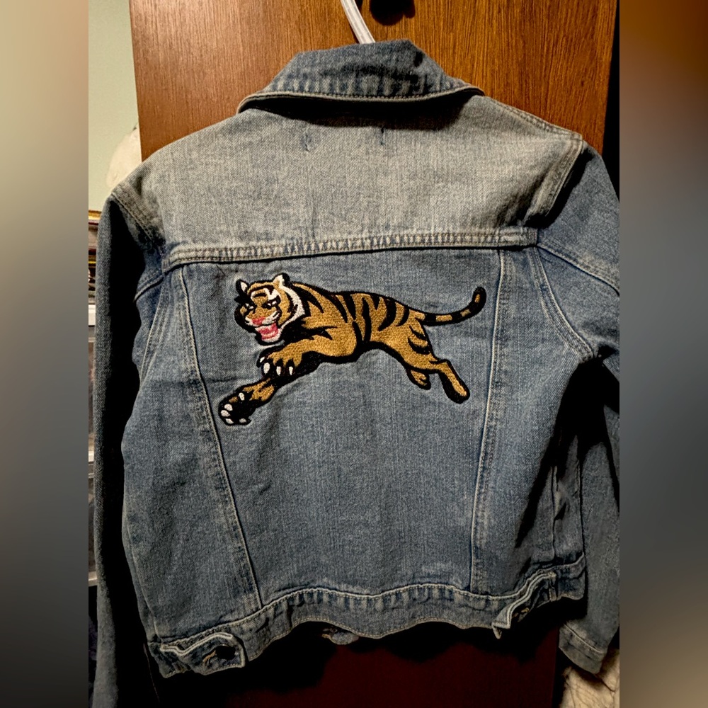 Forever 21 • Tiger Patch Denim Jacket